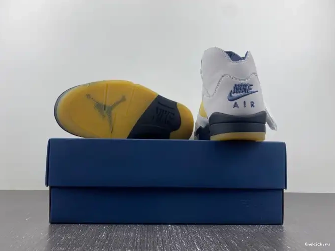 One Kick x Air Maniere A FZ5758-004 Ma Jordan WMNS 5 0606